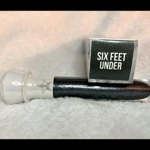 Jeffree Star The gloss Six Feet Under